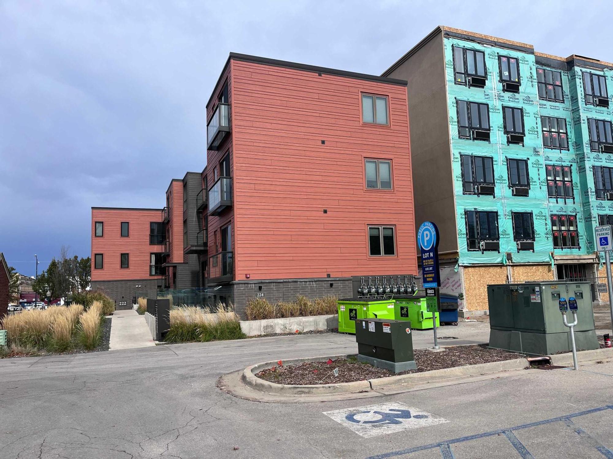 Modern Condo 210 Just Blocks From Lake Michigan Traverse City Bagian luar foto